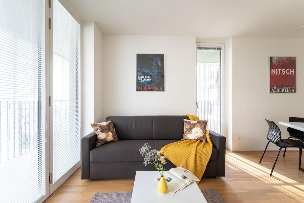 Smart Studio With Terrace By Hm Bécs Kültér fotó